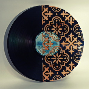 Padrão Azulejo I em criptoméria